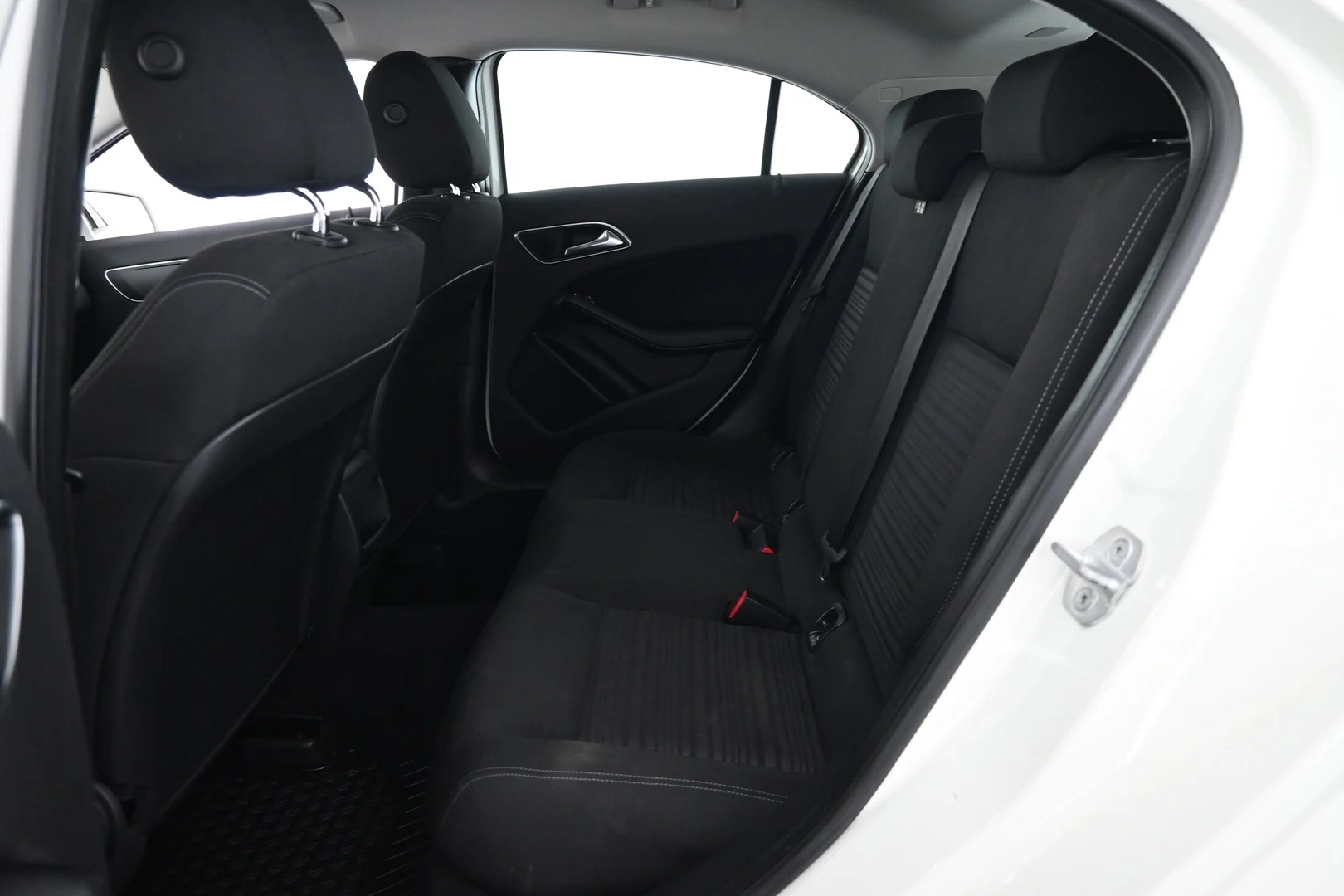 Car Image - 6sUW58ce6ZmVLdmC9N7XjK