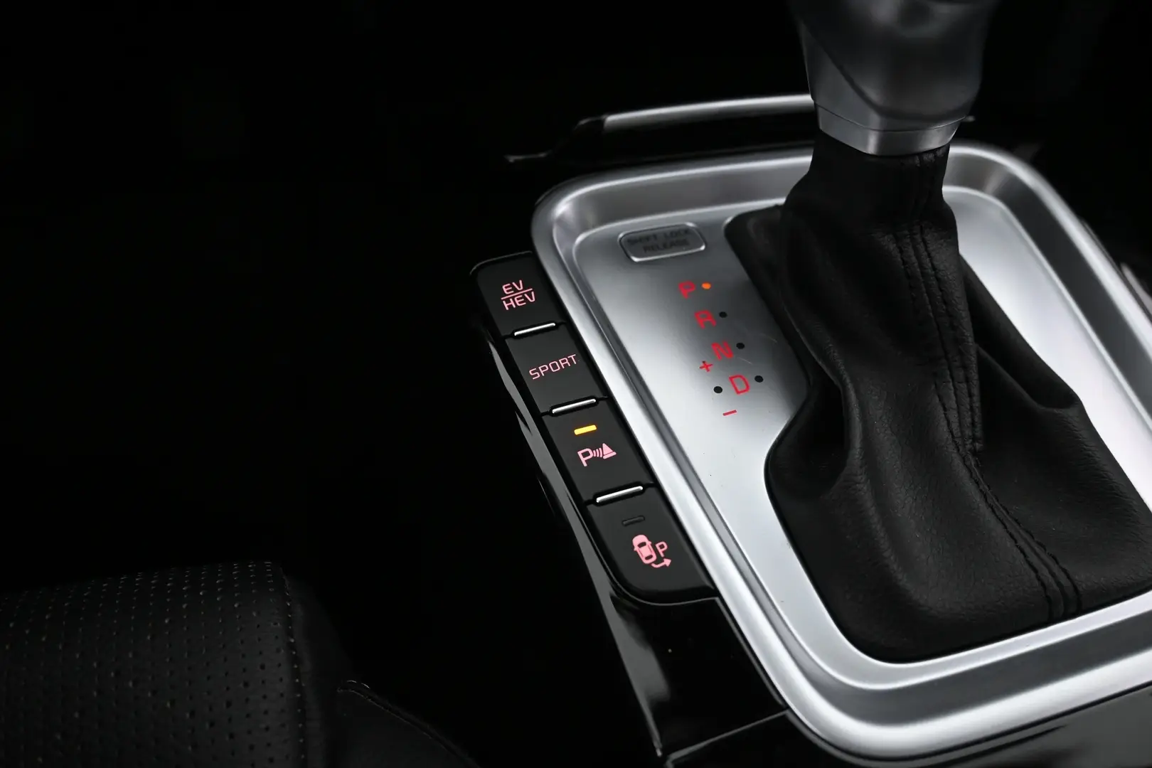 Car Image - 3I2IRytBHn58XcGoo3ipsD