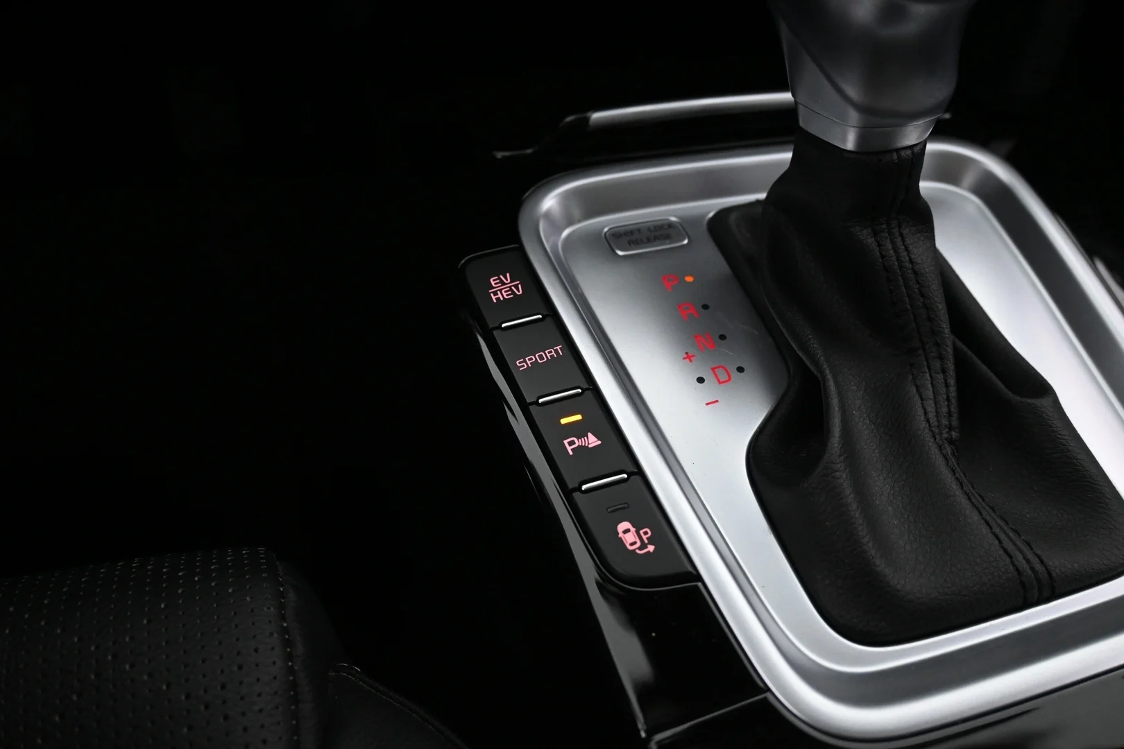 Car Image - 3I2IRytBHn58XcGoo3ipsD