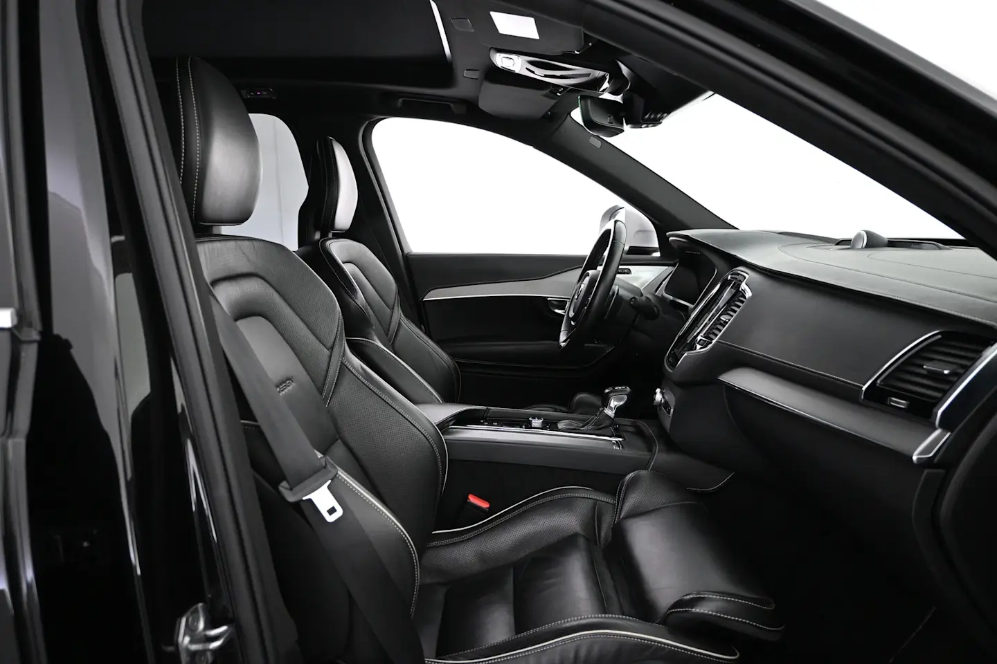 Car Image - 596uxVpO4cNZ9XR4AoWAId
