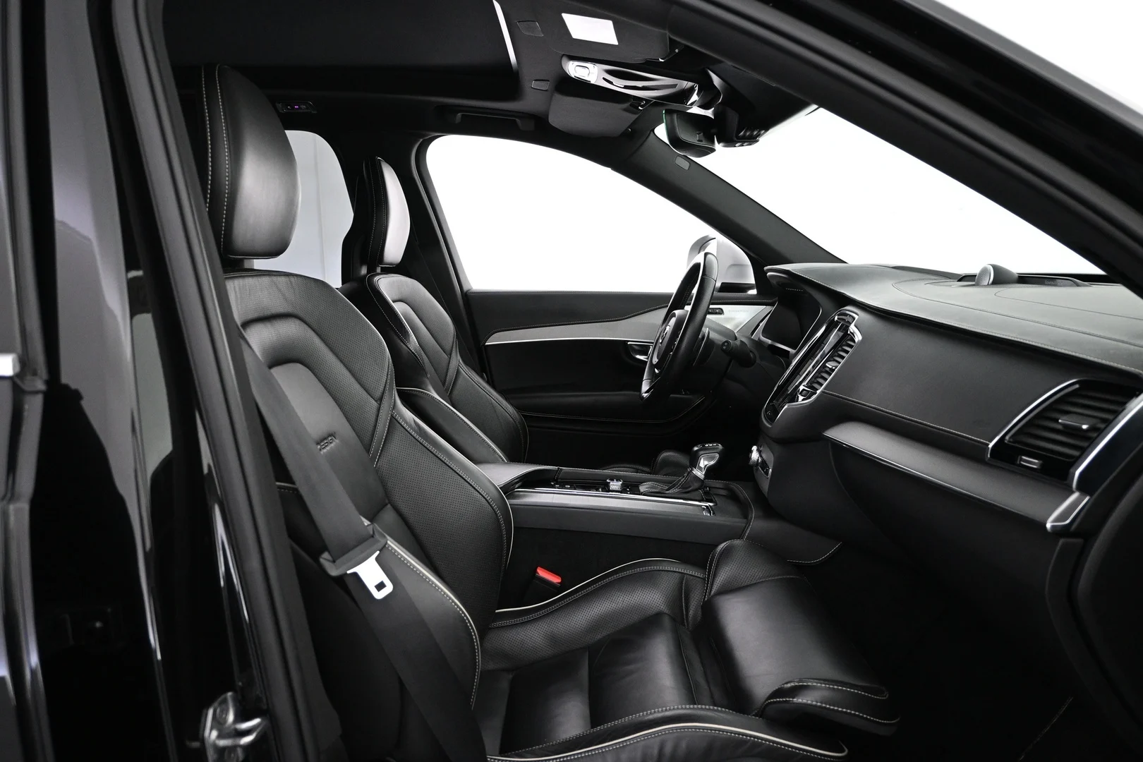 Car Image - 596uxVpO4cNZ9XR4AoWAId