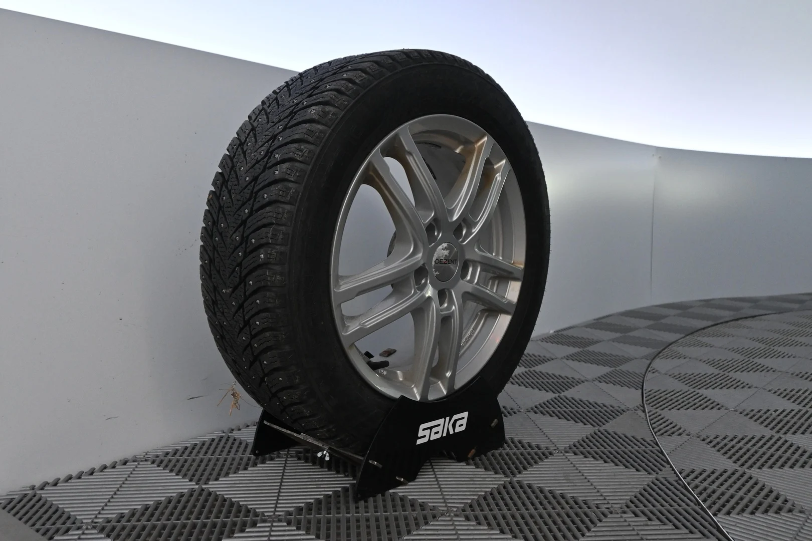 Car Image - 53Y7E4VYM5fL713cLhI29C