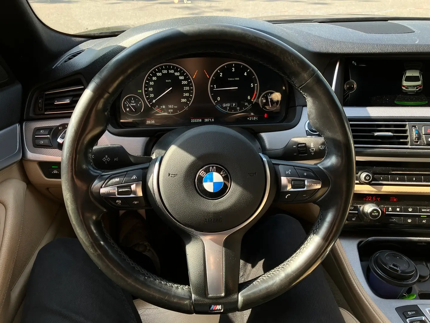 Car Image - 70LjMpN4y0gA21mn4XWzKg
