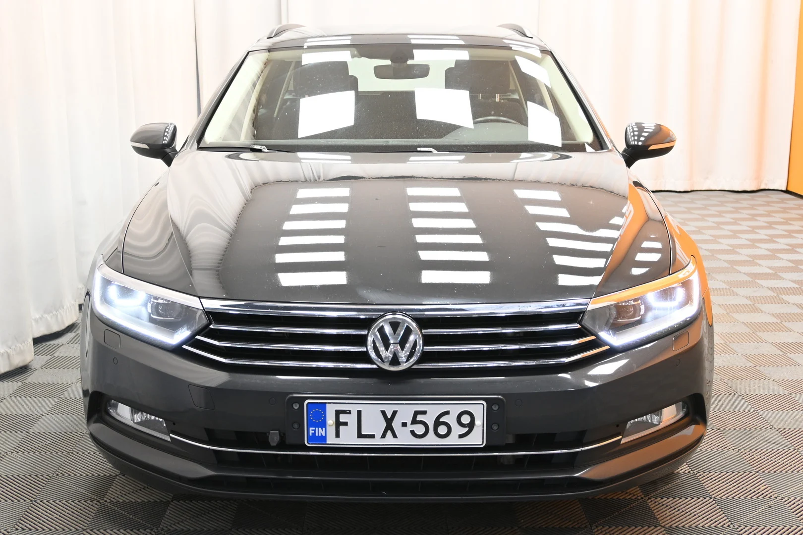 Car Image - 4lIMgOC5v5BJzDkQNsHO8b