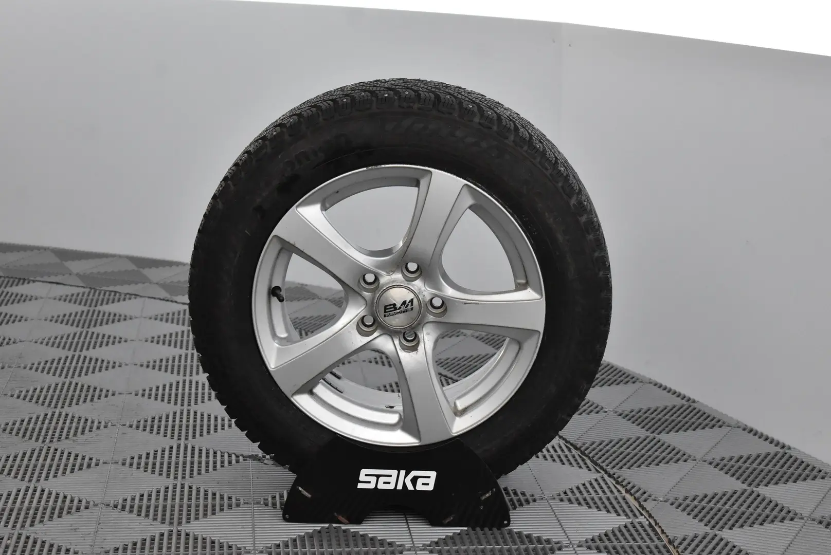 Car Image - 3Bk0uDz8ugWD73KE0cAIgG