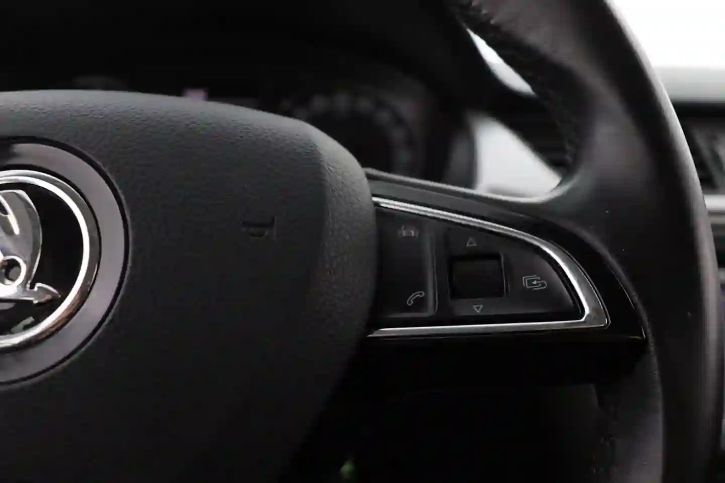 Car Image - 382ZAbqV9uz6stsAMgypEJ