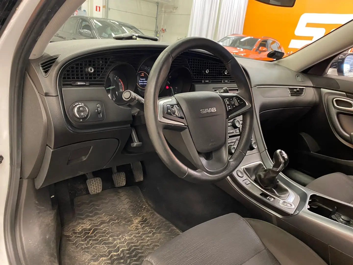 Car Image - 2xHYcJohsIWWkZknP2H7xT