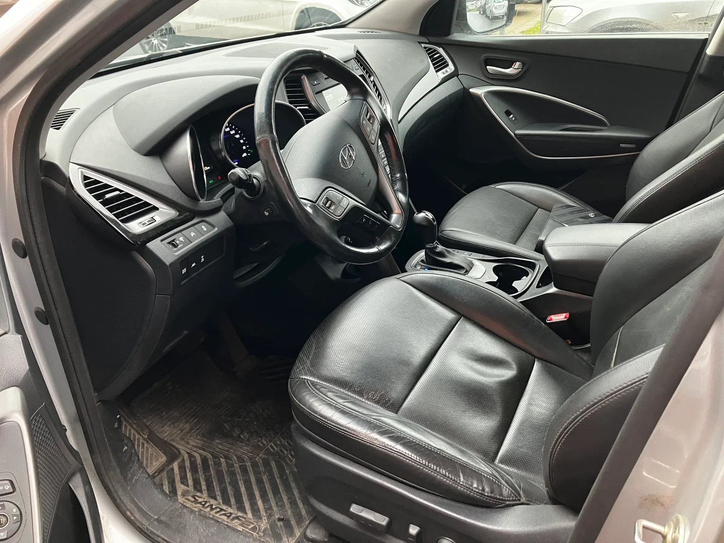 Car Image - 3pivLdYQZkrcTZvfCpyRfT