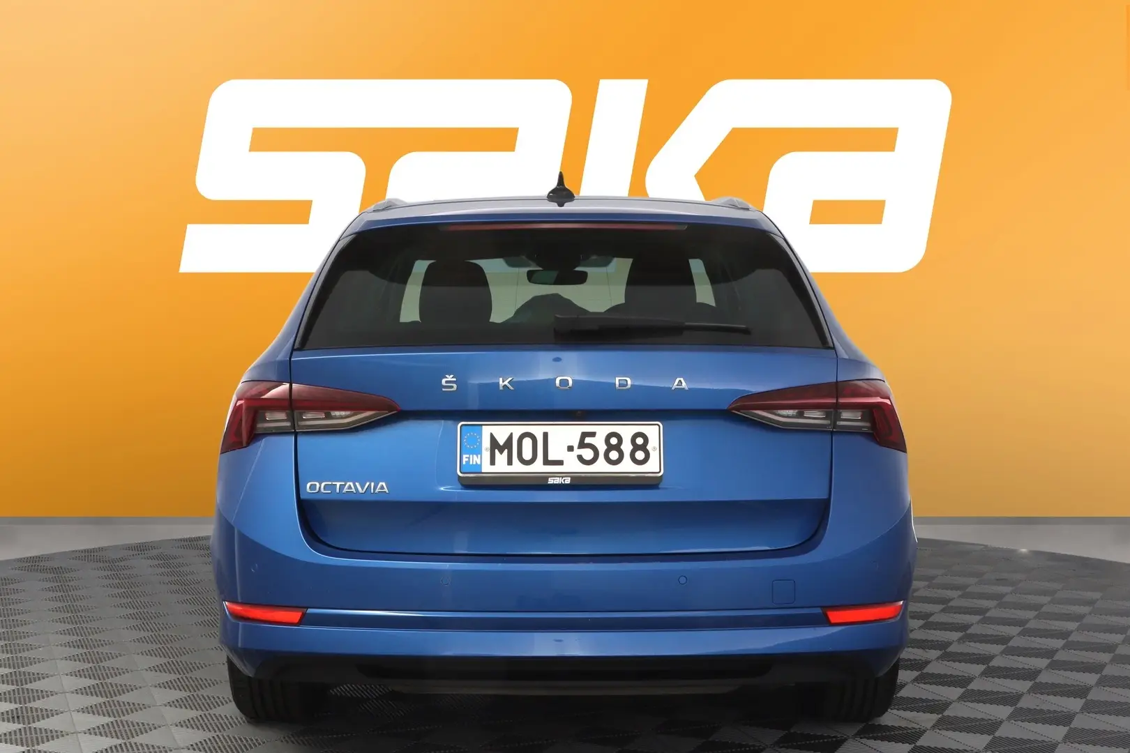 Car Image - 3glcVwAlarWvT33ixx13Nn