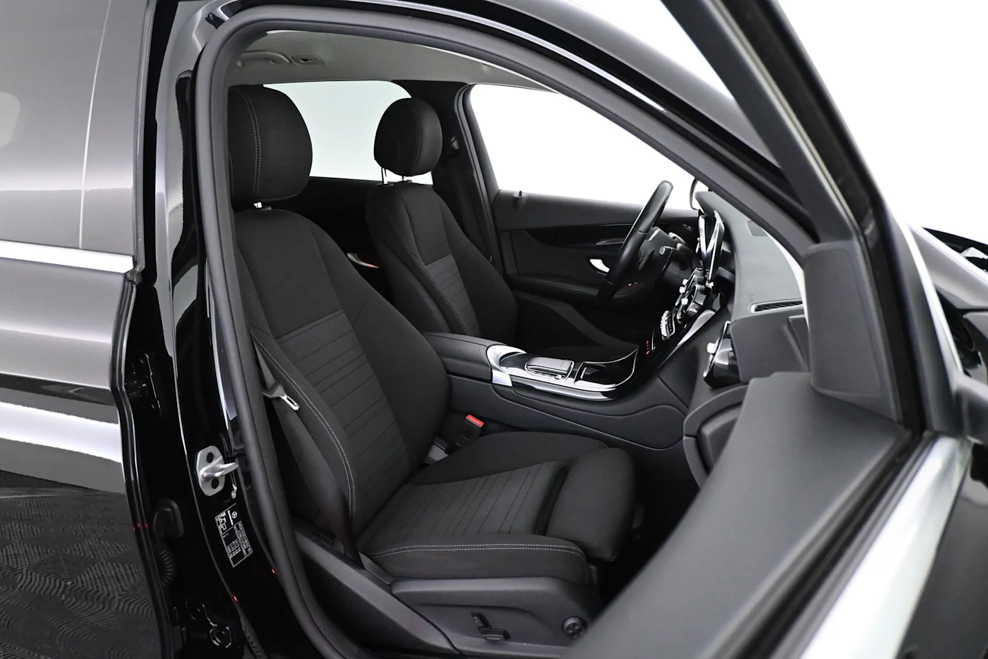 Car Image - 4vAHiGUG72LpAgkBj7Vr2d