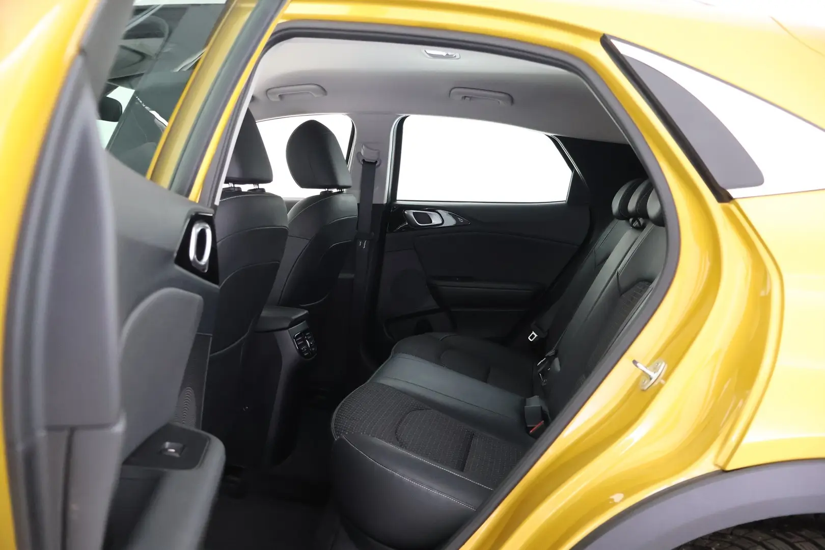 Car Image - 7MlG4BkOu5h8wxnHLK0YrS