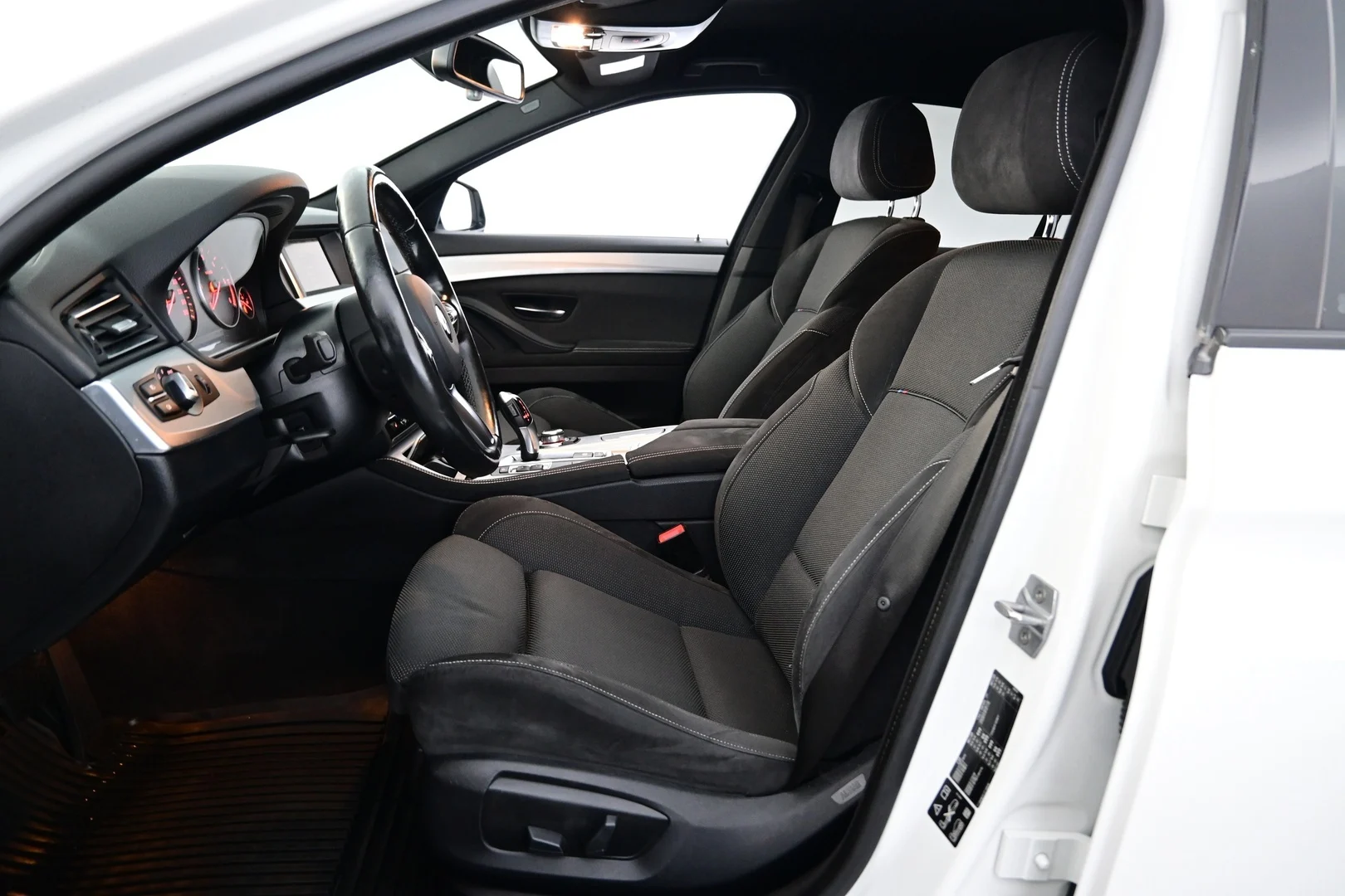 Car Image - 7fdcYhyGRQIRXVz9WnxmaA