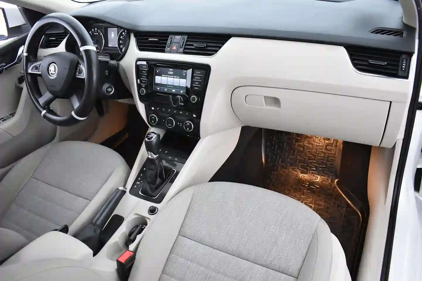 Car Image - 4bSYFC2lZryTqzlsXDJOZC
