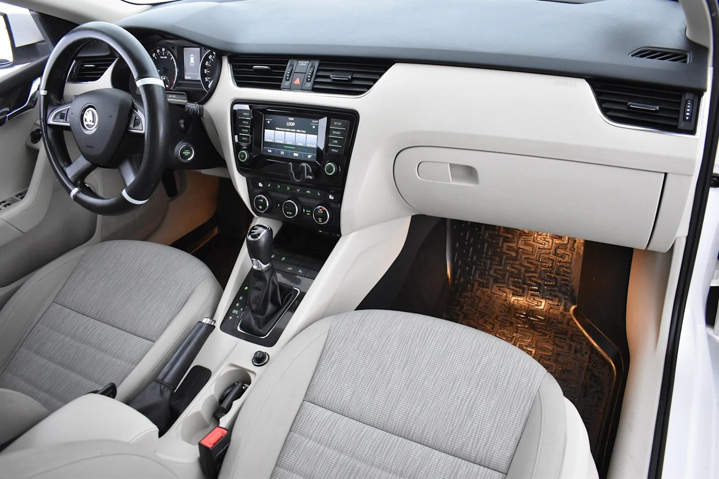 Car Image - 4bSYFC2lZryTqzlsXDJOZC