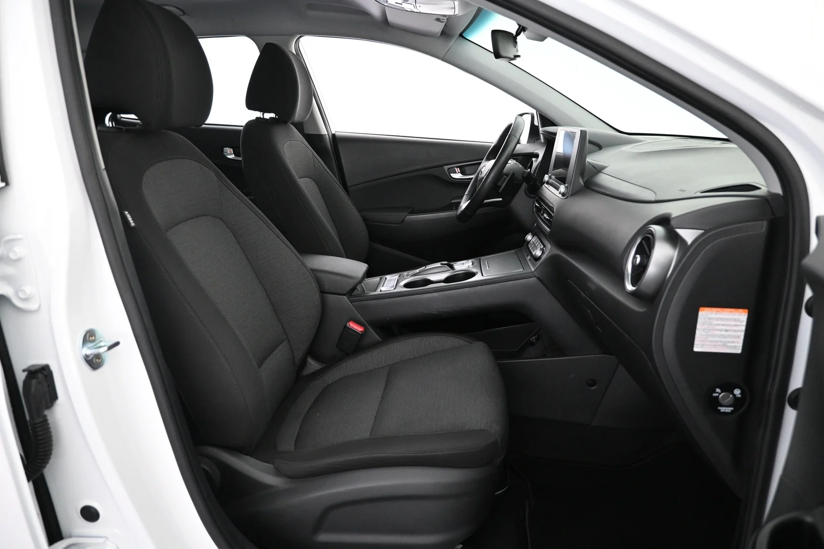 Car Image - 4sR4fbSn7uHkdHiFiIviIb
