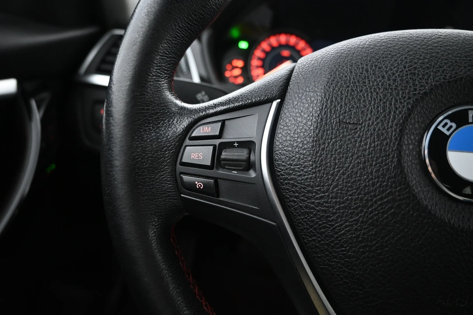 Car Image - tOxEis1w81TwUUeUOVkh5