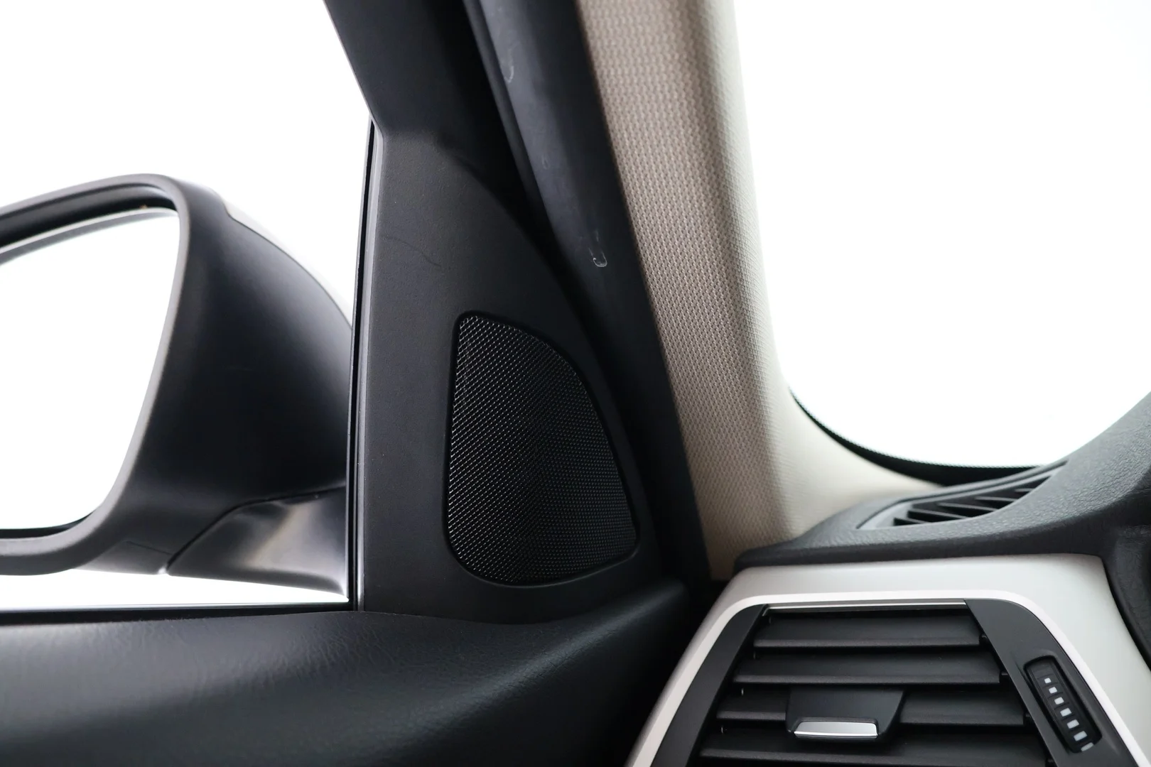 Car Image - 6yn35AYxzEgKTNM6z9IOZO