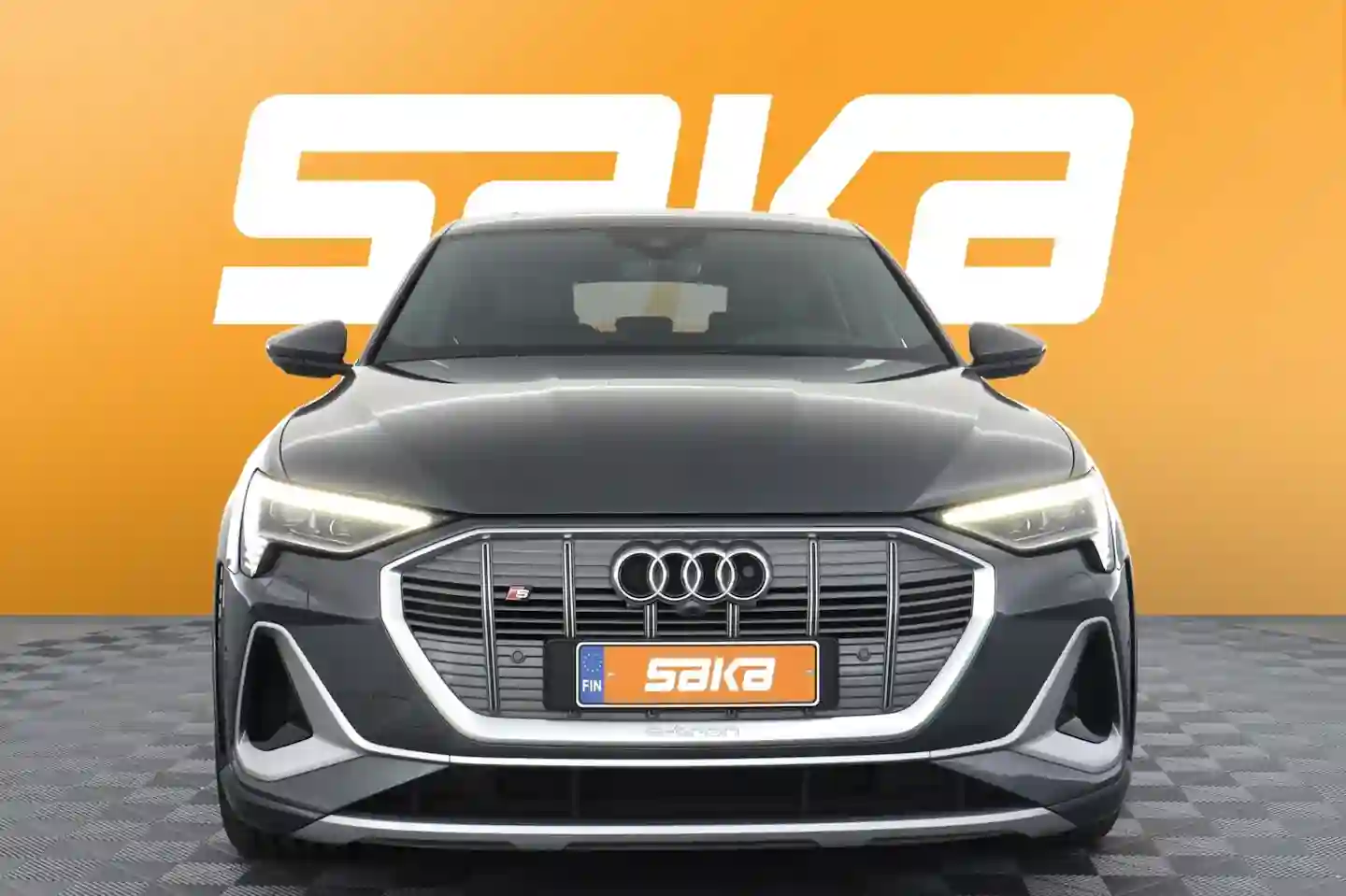 Car Image - 1GyNuTq3Dzl5utxZIqqOyl
