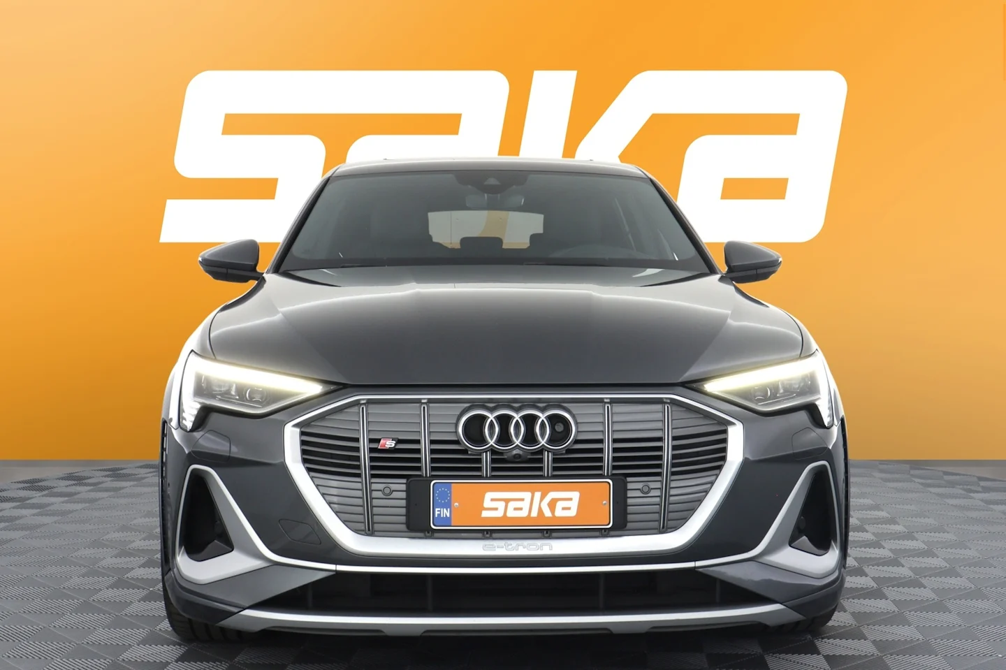 Car Image - 1GyNuTq3Dzl5utxZIqqOyl