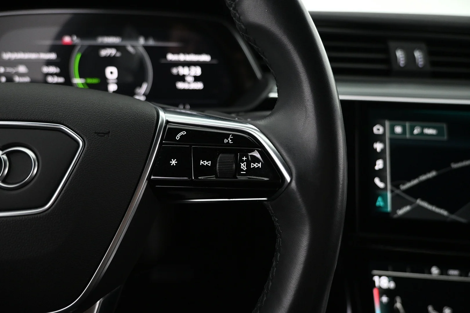 Car Image - 1xILO2glP0eszdecCLY2Yw
