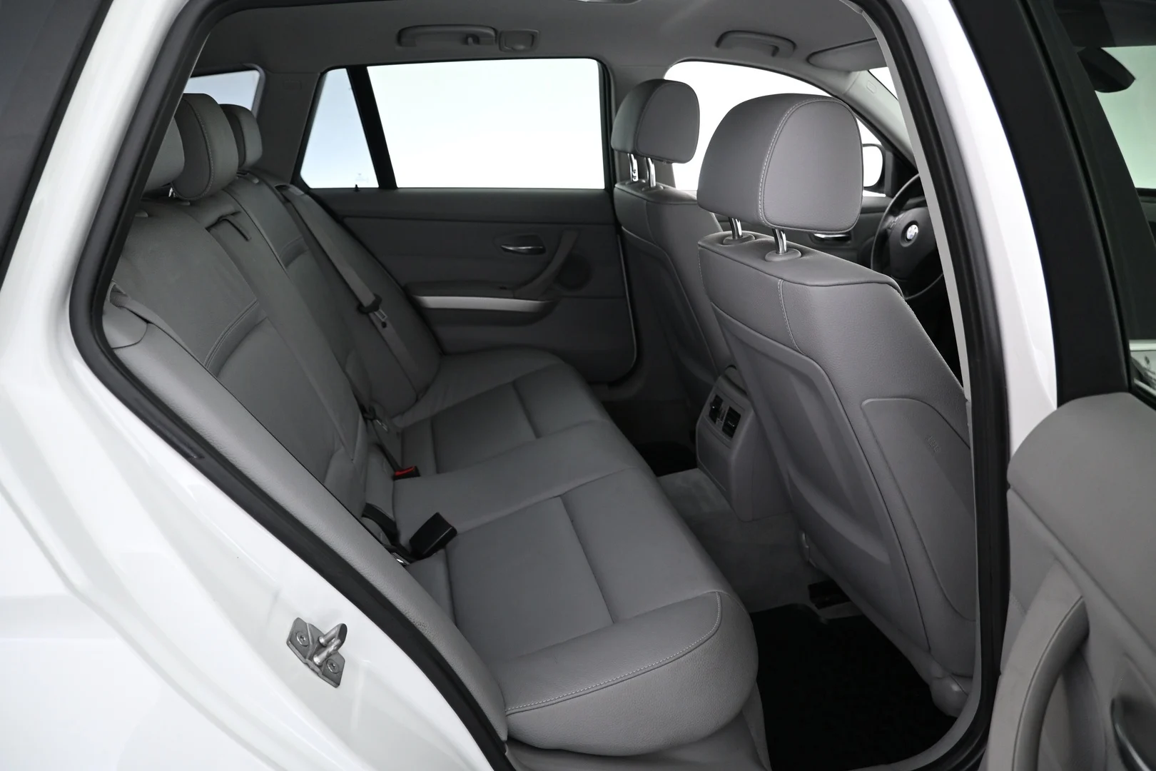 Car Image - 7aTn3VUXcLH2TNZvSbLhYU