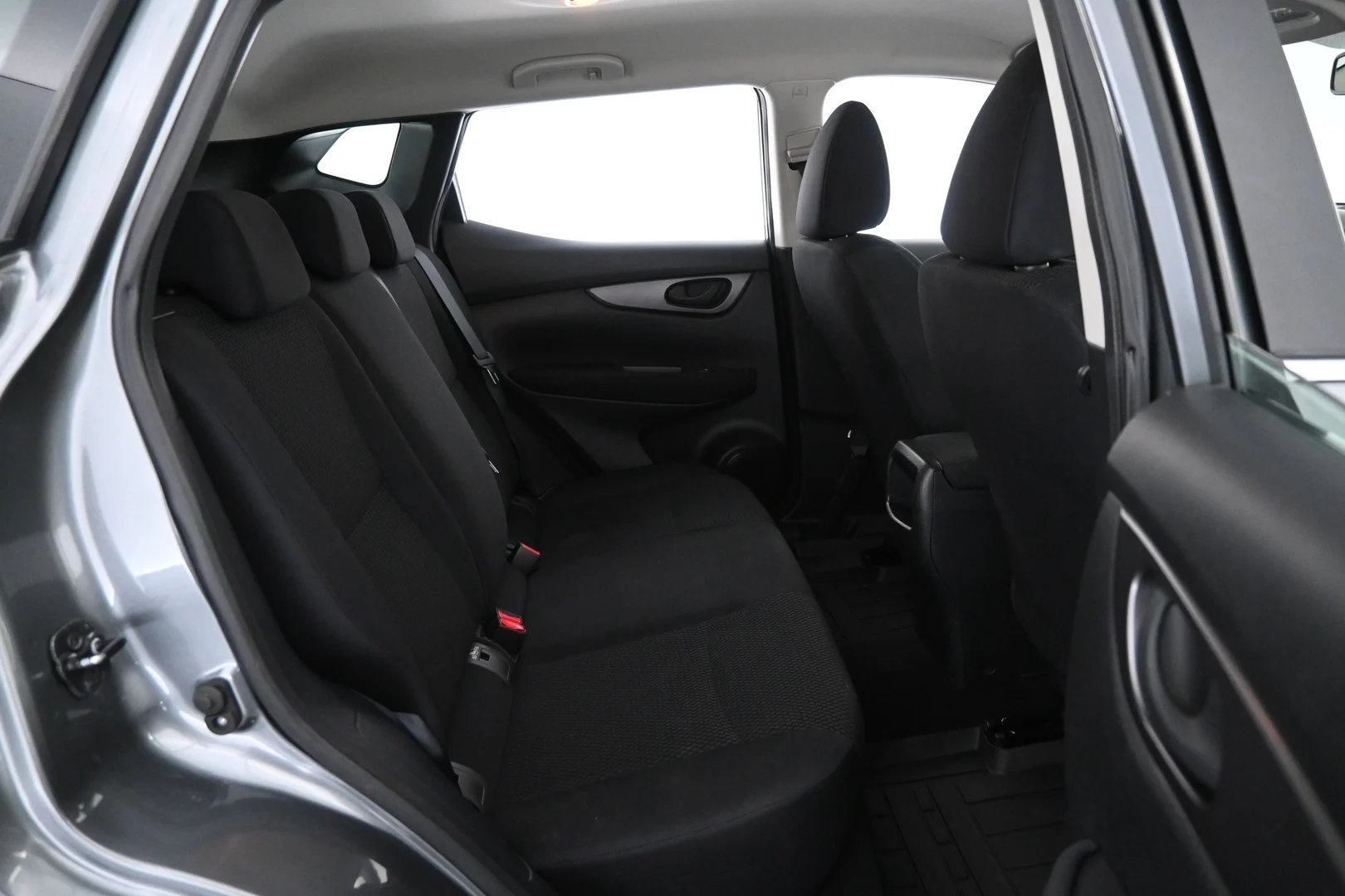 Car Image - 1Ic3qkkxBy25JEwvtmq1MR