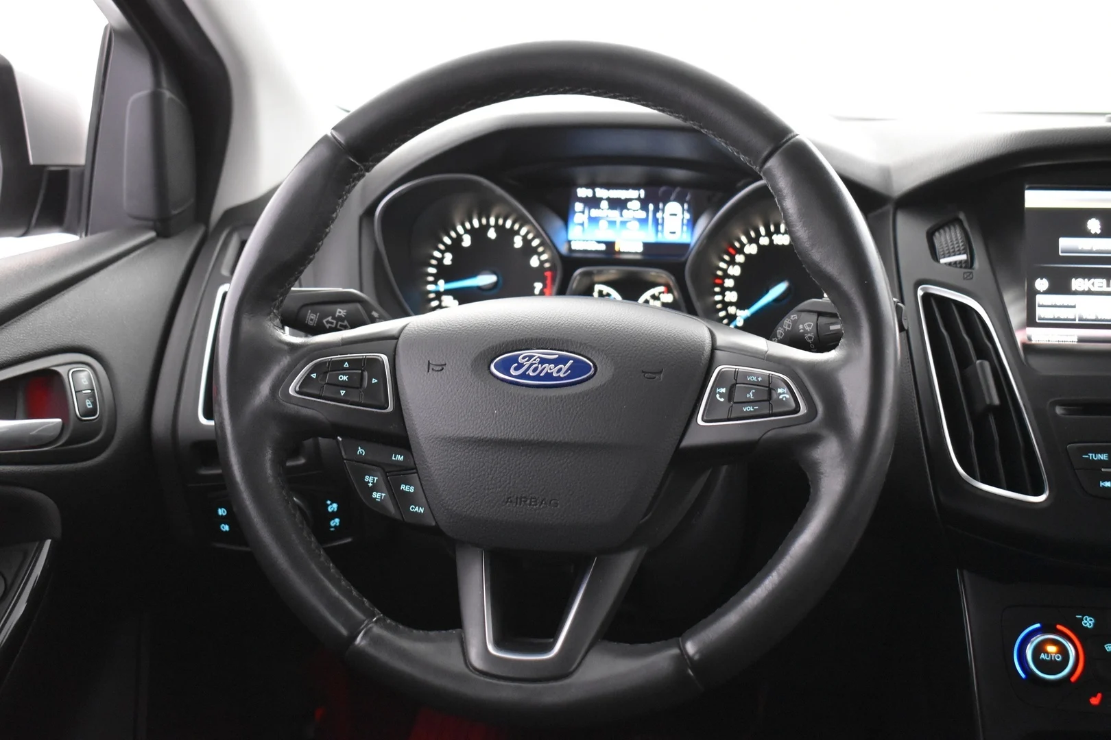 Car Image - nRfjt2tLpuJspoQNtoP7c