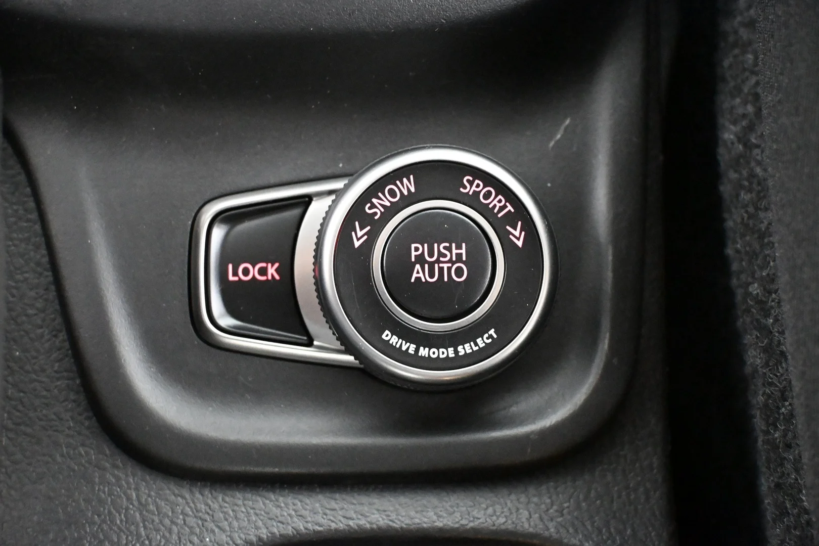 Car Image - WRmaxhIxNCBflpXvq1w7w