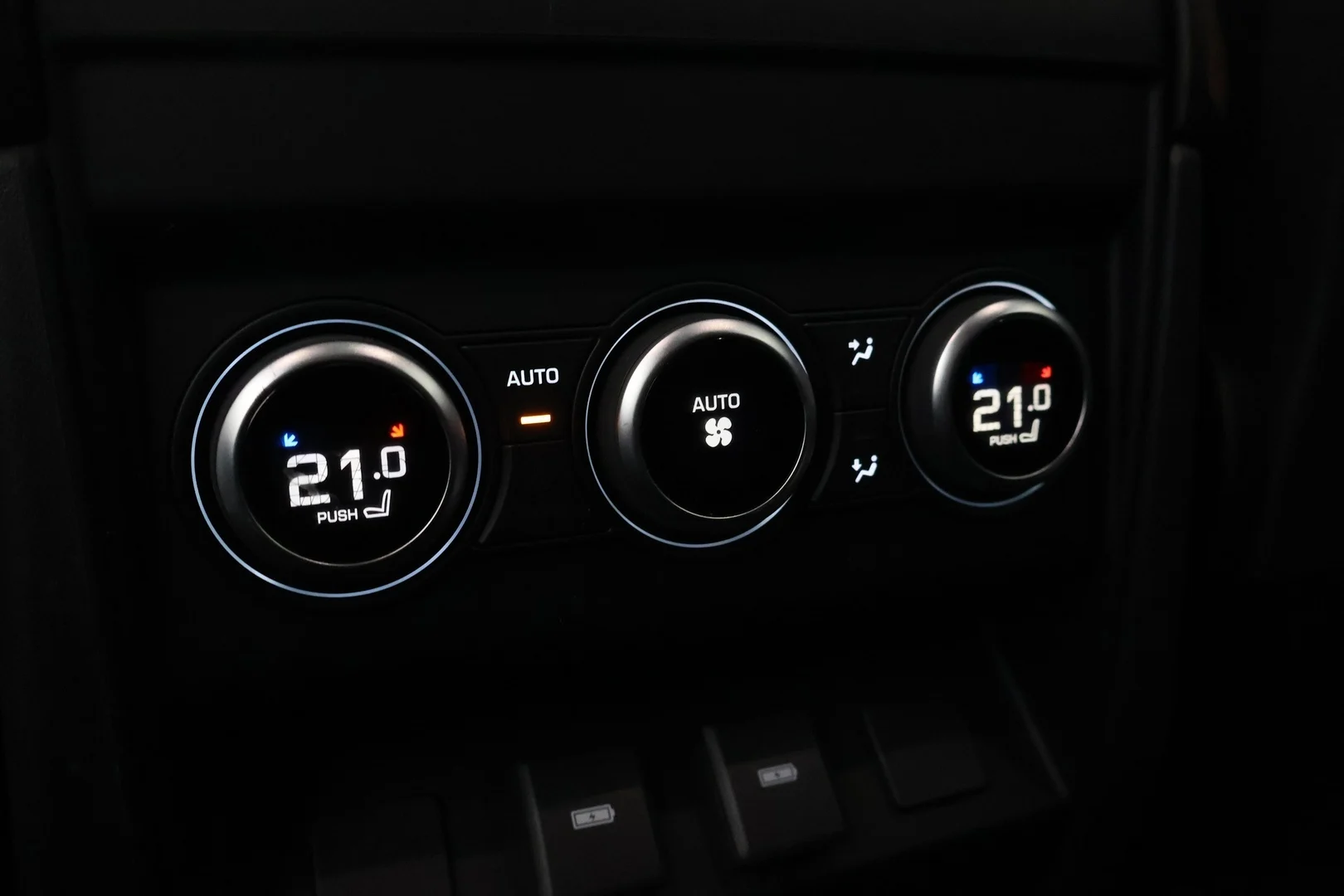 Car Image - 4axIHcUsCznG9yYYeZripH