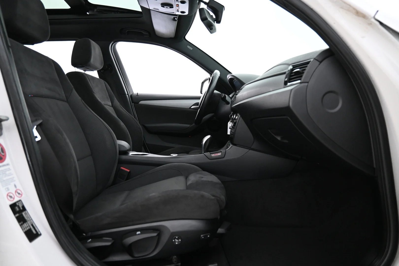 Car Image - 1P833J1erQ1gr7Hvv1kKkf