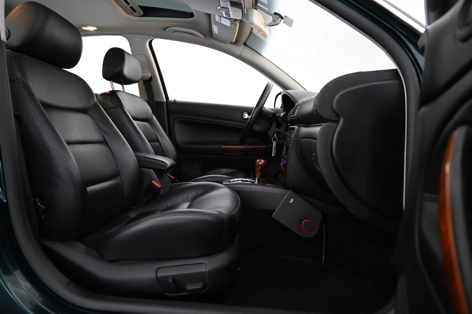 Car Image - 5dYeId5U2EYDHuhEids3N7