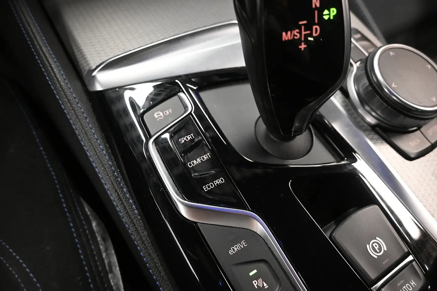 Car Image - 4oZVOgXCABymbNhKcO747j