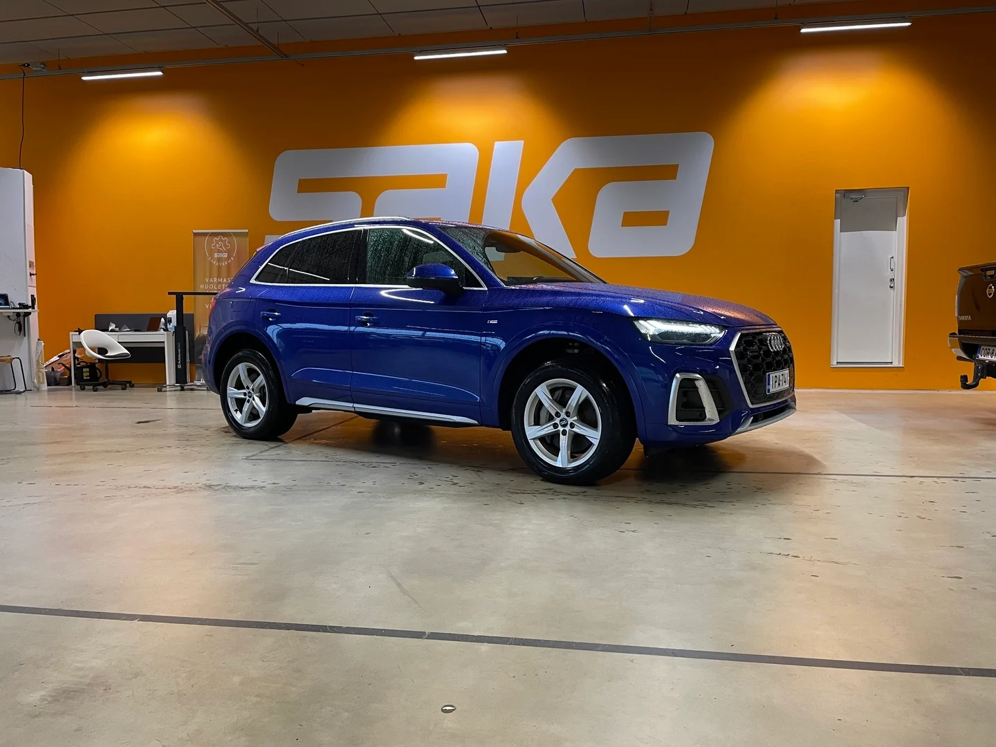 Car Image - 75v4Qw59kKZNtxHAxw21Zy