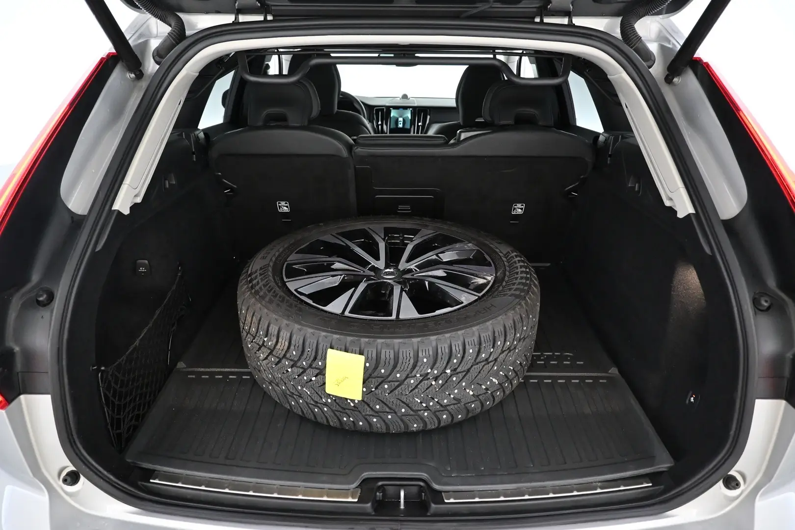 Car Image - 3jzXZOlyAUEHqXR9GJkiKW