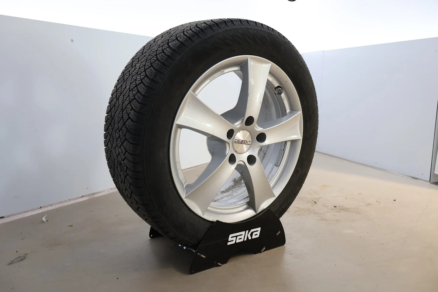 Car Image - 7uDwTd9yiFSF0mu9nd8U1c