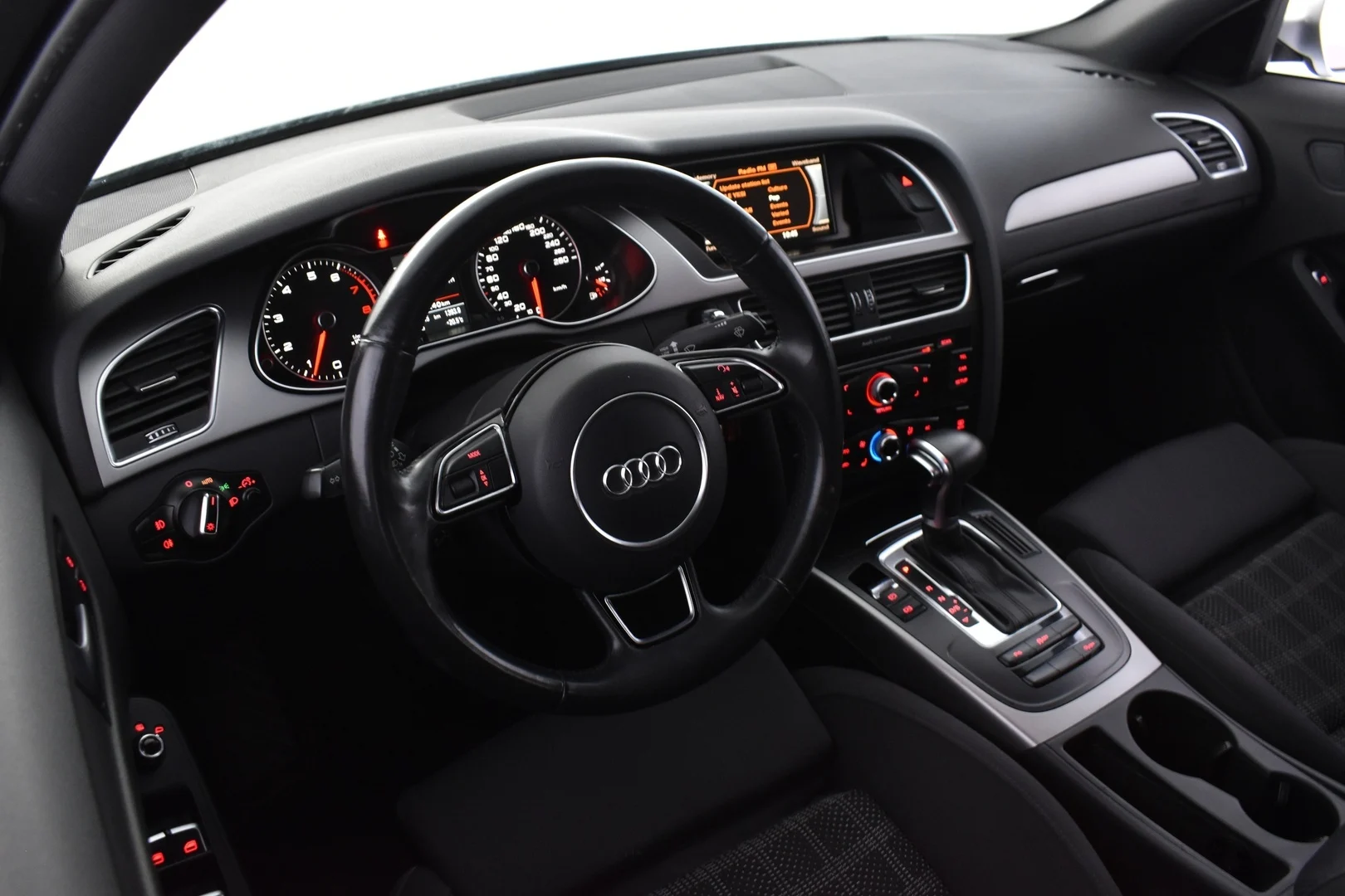 Car Image - 79MSu5CcujMwDXwsi9XWIs