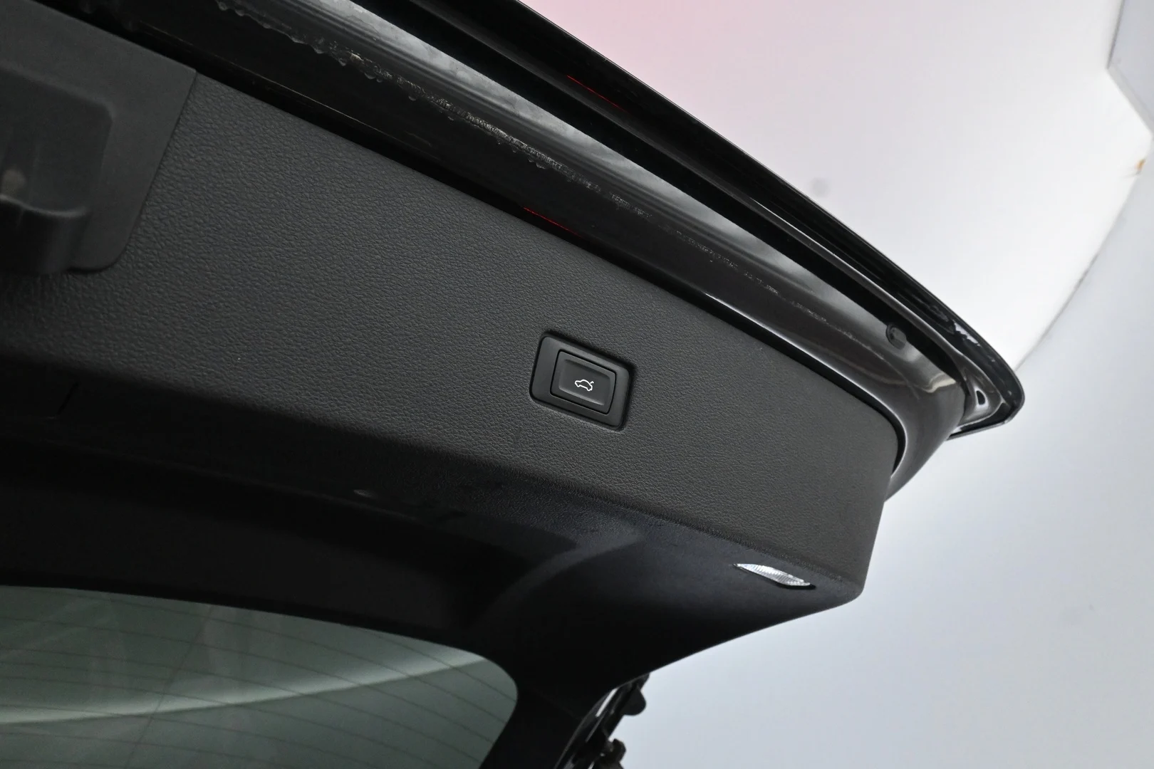 Car Image - 1qfI4qBRD05zFUSeRRjZOm