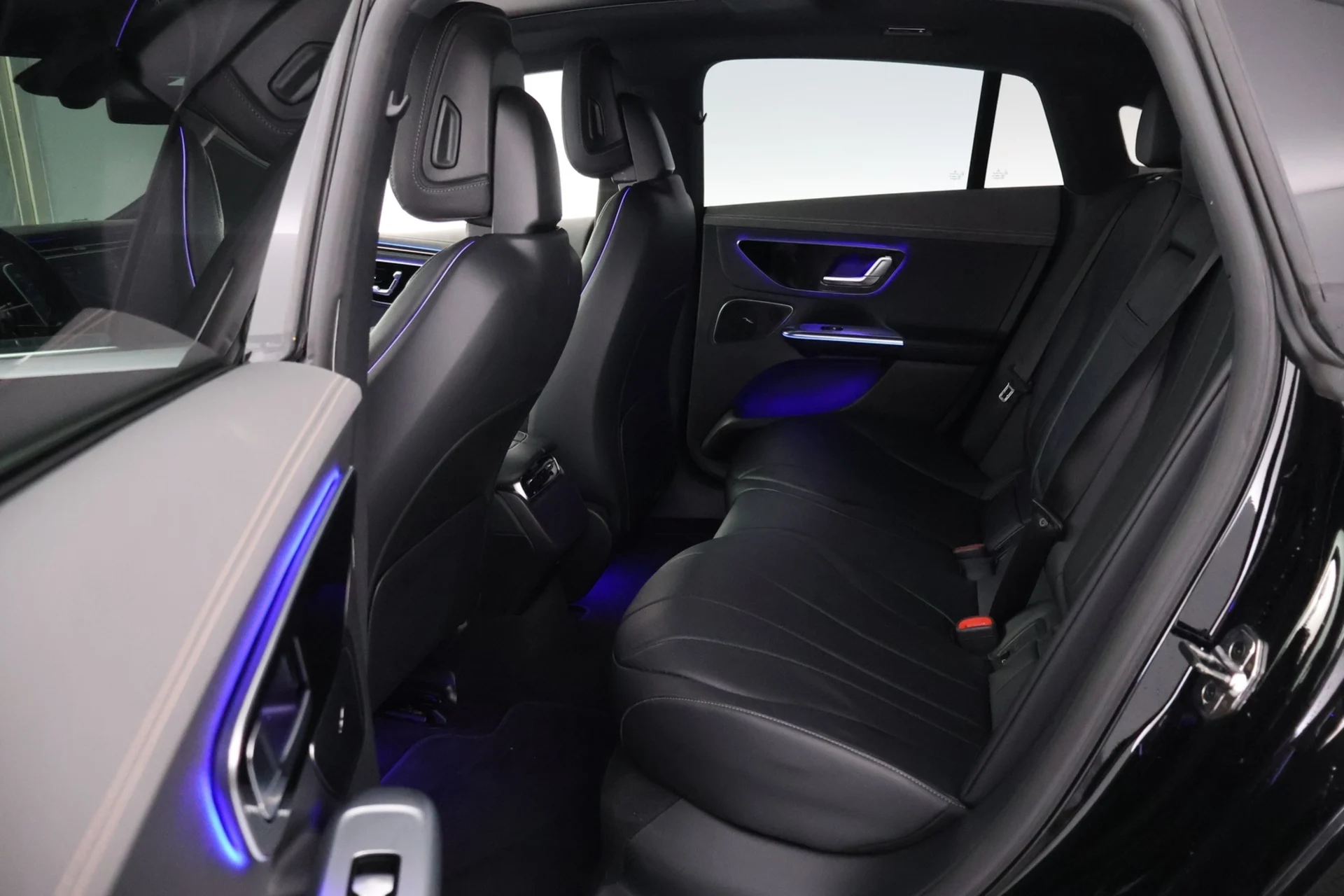Car Image - 42kXQkk71xfVirX8fMBtYN