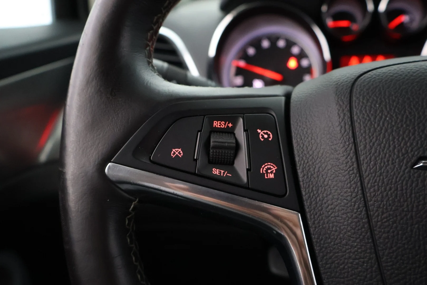 Car Image - 3VrS3OT2Y0AsPFZ7vLTl0u