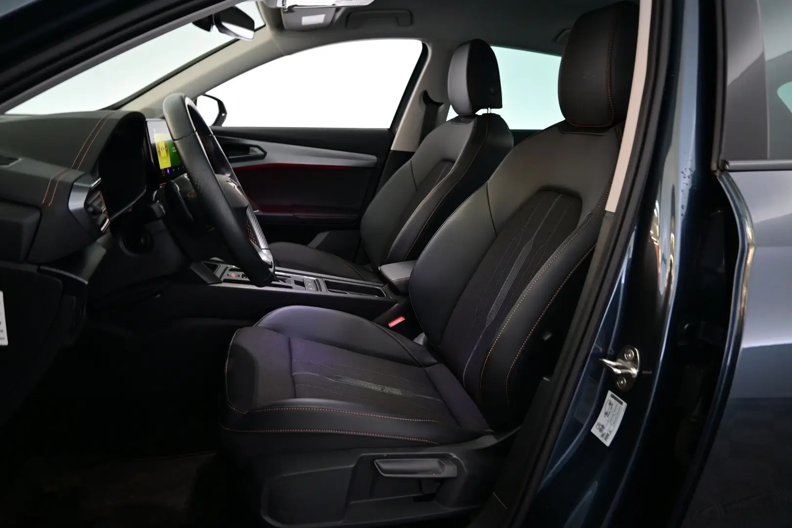 Car Image - 4IDpvpcBNr2rdOHiHA7Lby