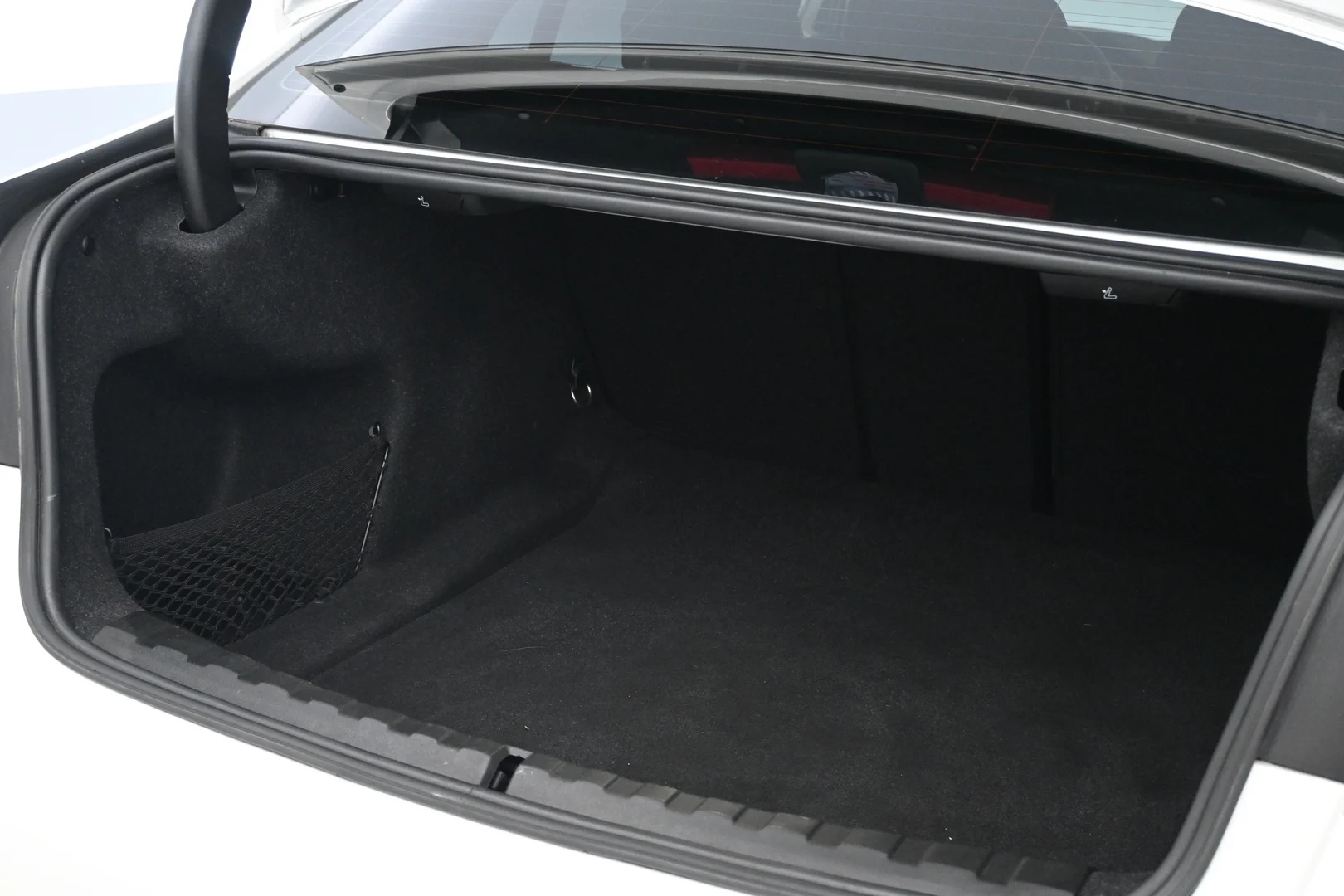Car Image - 4L10yDXdpDODNn39eKYLkq