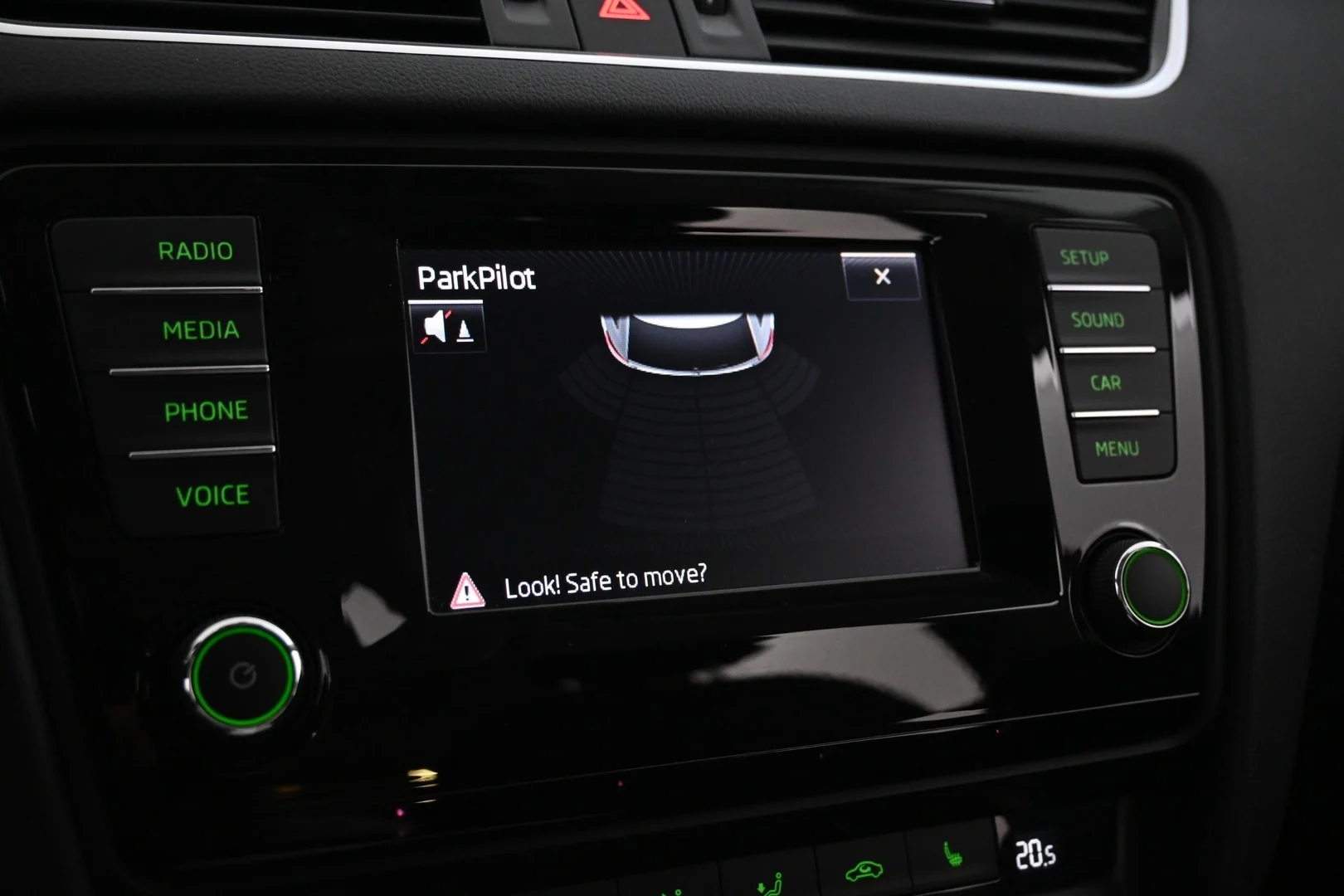 Car Image - ydANVvr6cM0lLGo5aFt07