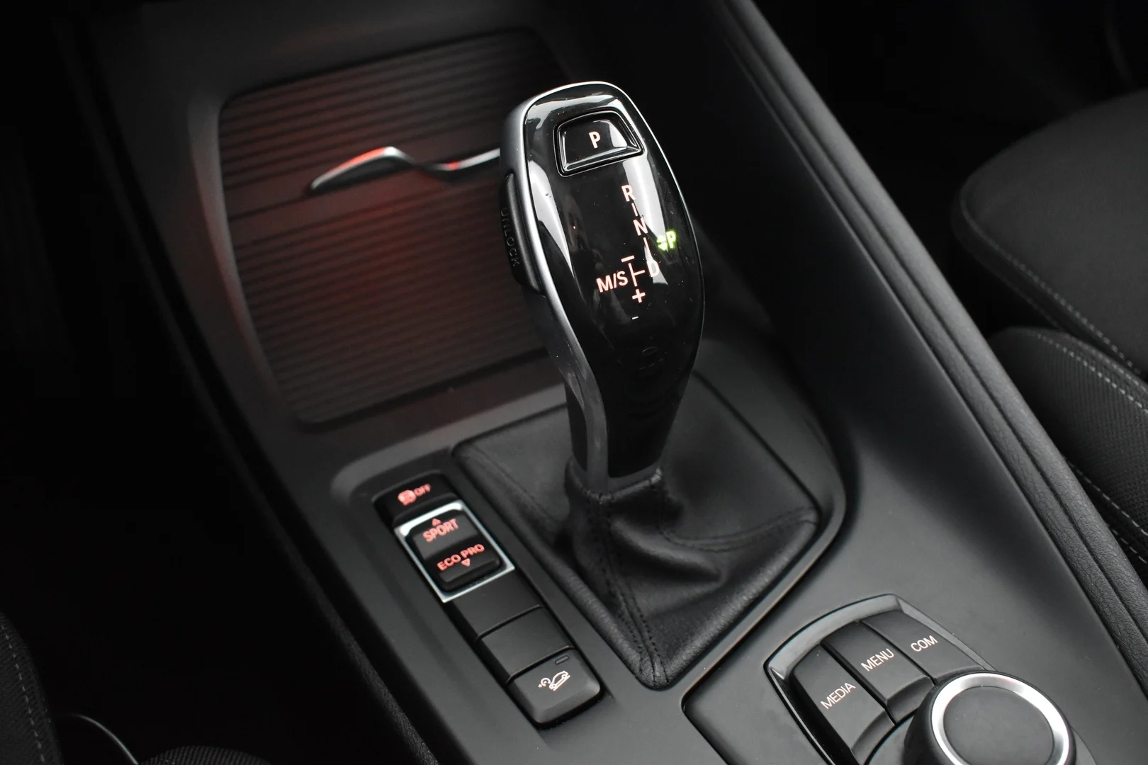 Car Image - 3HPeL0j7Lu4GxD6SfaCUFb