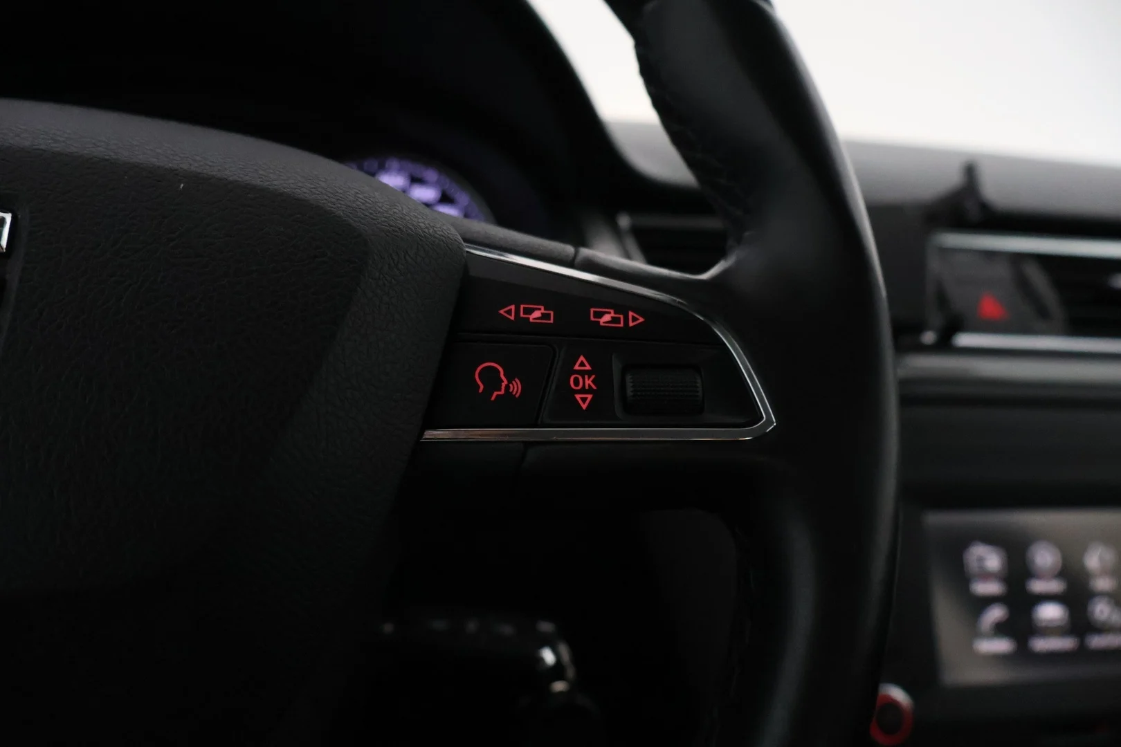 Car Image - 4sxqvNCqpJUUz6jqQG4T43