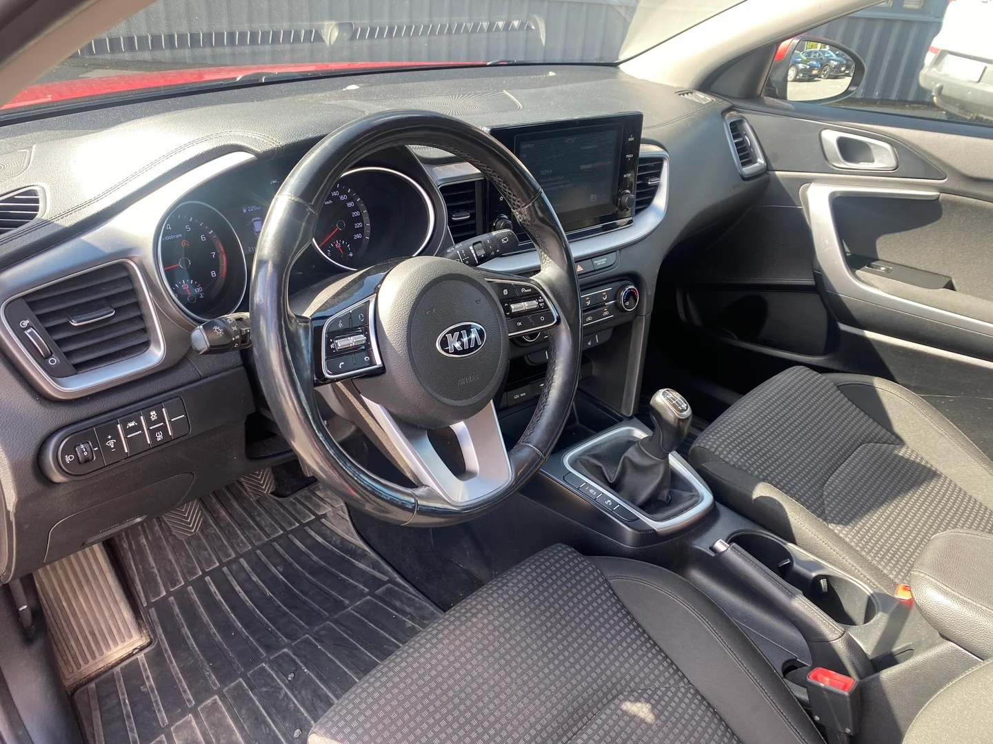 Car Image - 51FwirPUYSvwh2DcwZQ8cb