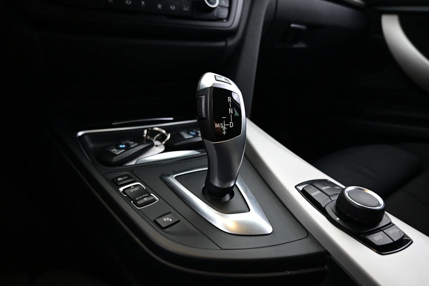 Car Image - 5rWIcQyFnaKQBCxH7nz7rU