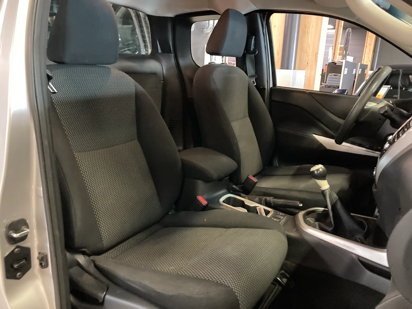 Car Image - 6A0kFd1vXUpvSWzm40BUsr