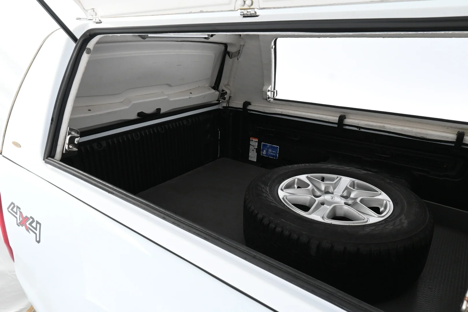 Car Image - 1M2gSHEnkyhXWQ3jFSkHG6