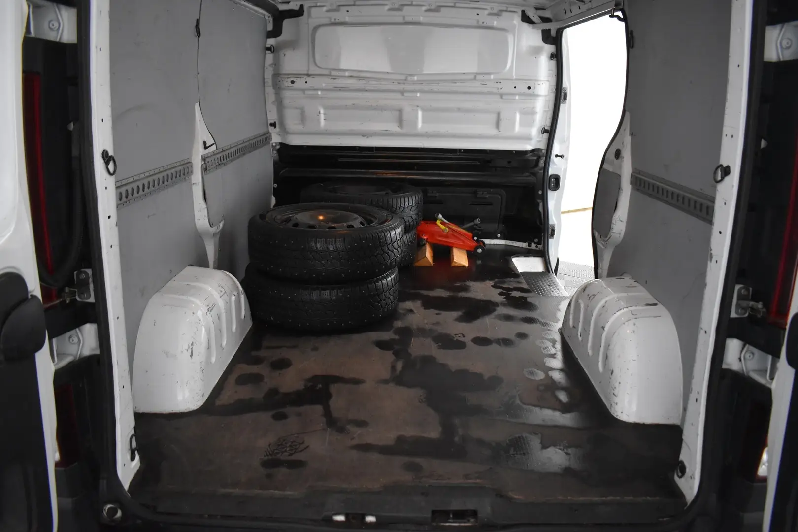 Car Image - 1qgtoWCyeRdkNX1wWLaMPj