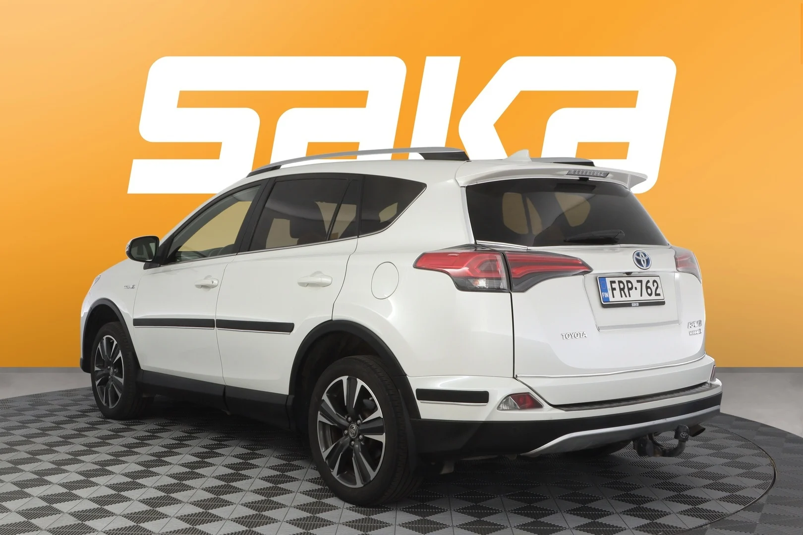 Car Image - 36V0vPAa9UmnYlAErTnEcO